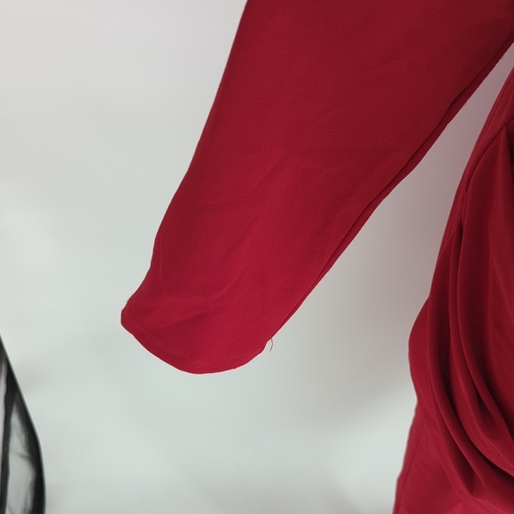 11350 Fashion to Figure Off Shoulder Asymmetrical Bodycon Dress Red size 2X - Picture 4 of 7